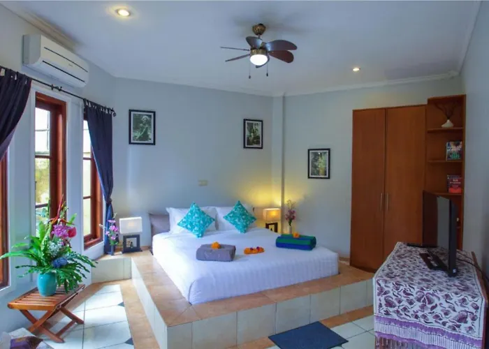 Naga Maya Villa Legian (Bali)