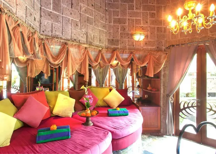 Naga Maya Villa Legian (Bali)
